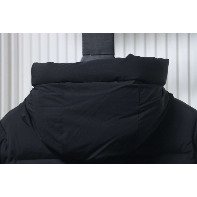  Moncler Black-Gray Madeira Hooded Short Down Jacket