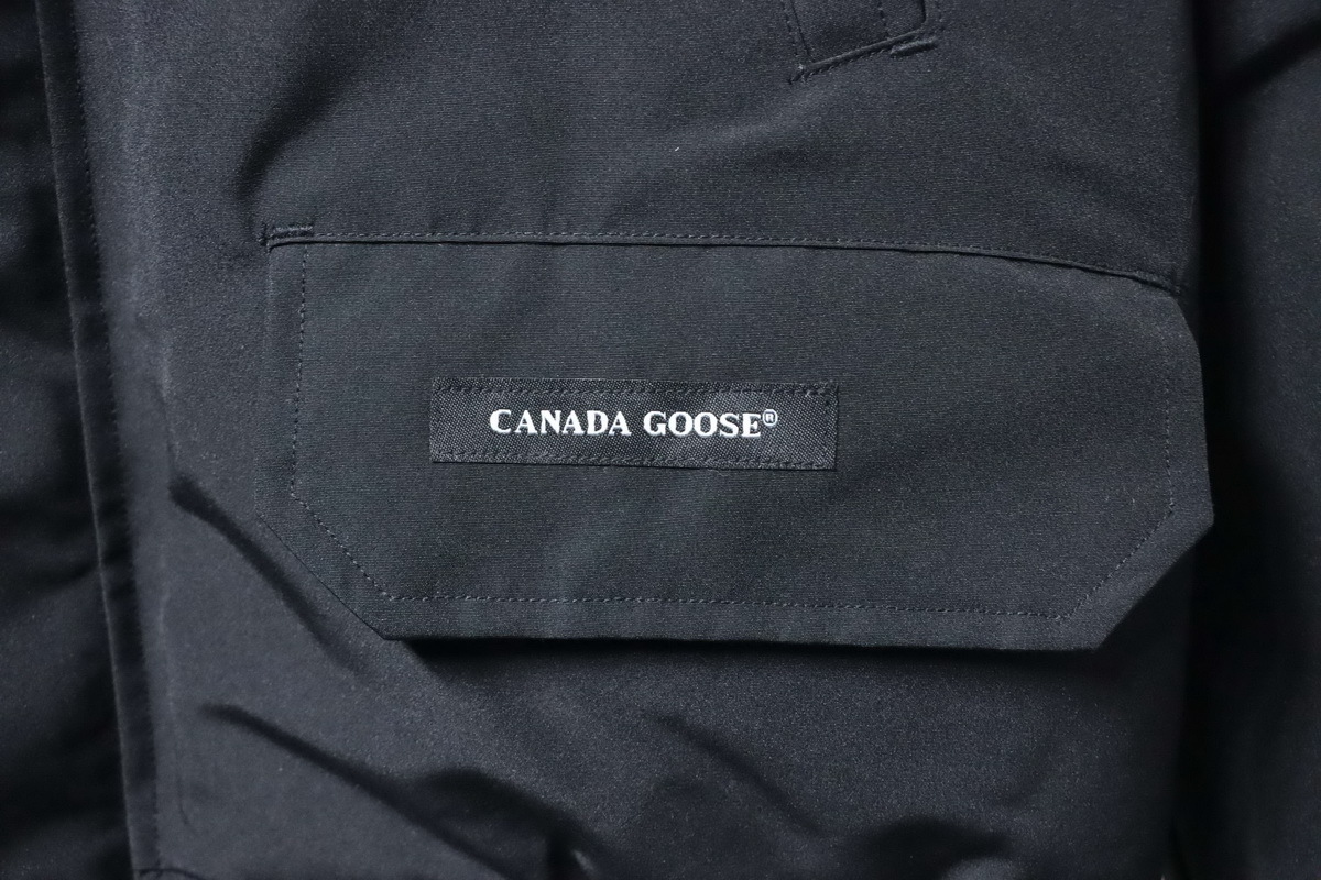 Canada Goose Chilliwack Bomber Jacket Short Down Jacket PBI Black