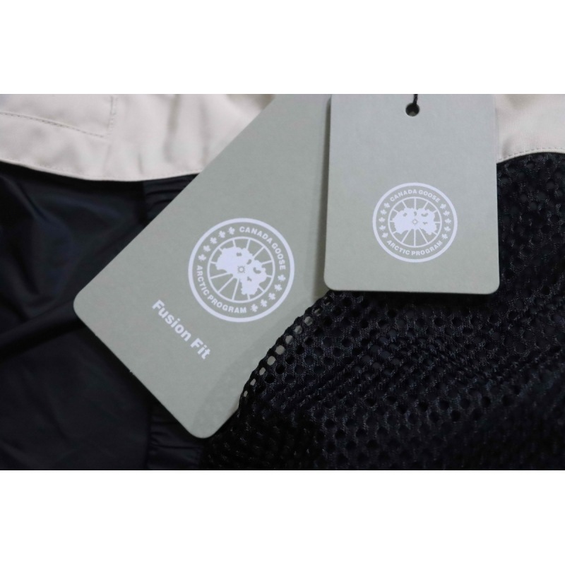 Canada Goose Chilliwack Bomber Jacket Short Down Jacket PBI White