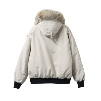Canada Goose Chilliwack Bomber Jacket Short Down Jacket PBI White 02