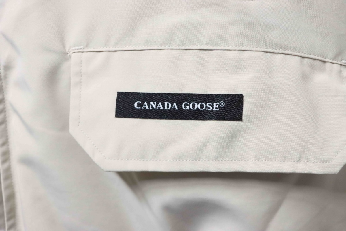 Canada Goose Chilliwack Bomber Jacket Short Down Jacket PBI White