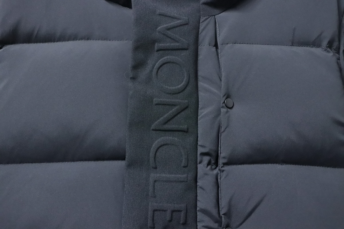 Moncler Black Madeira Hooded Short Down Jacket