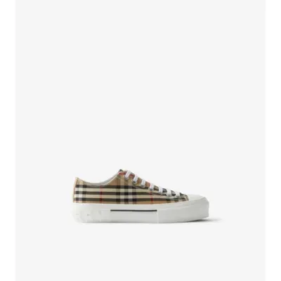 Burberry Check canvas sneakers 01