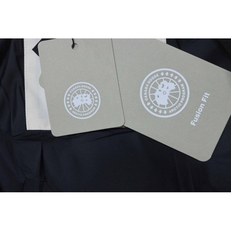  Canada Goose Mystique Parka Classic Long Disc White