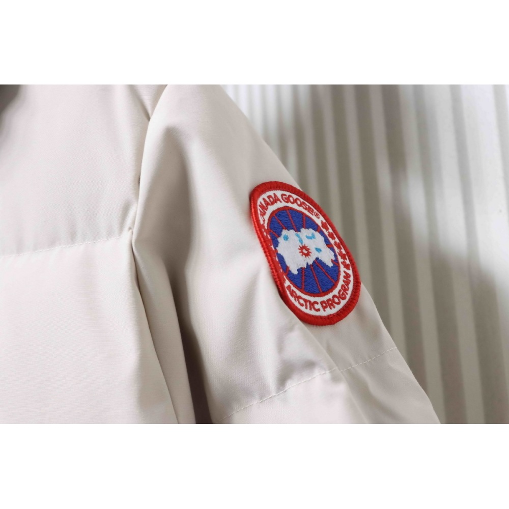  Canada Goose Mystique Parka Classic Long Disc White