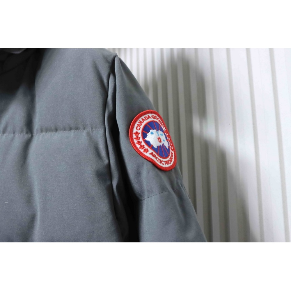 Canada Goose Mystique Parka Classic Long Disc Graphite