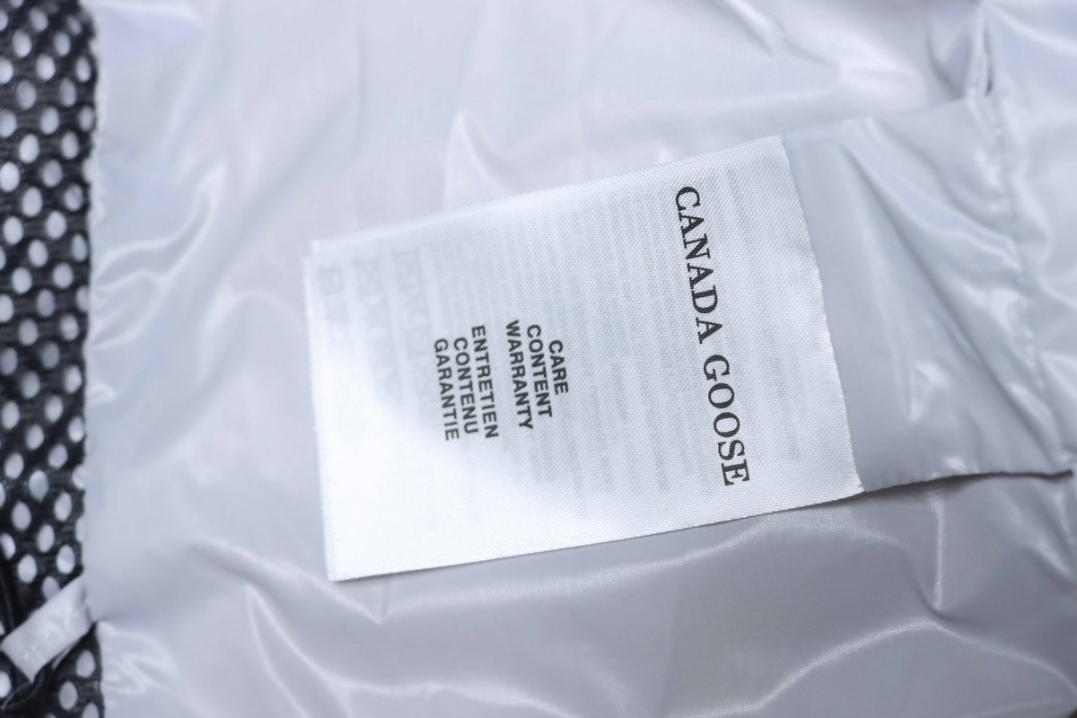 Canada Goose Cypress Cropped Puffer White Gray