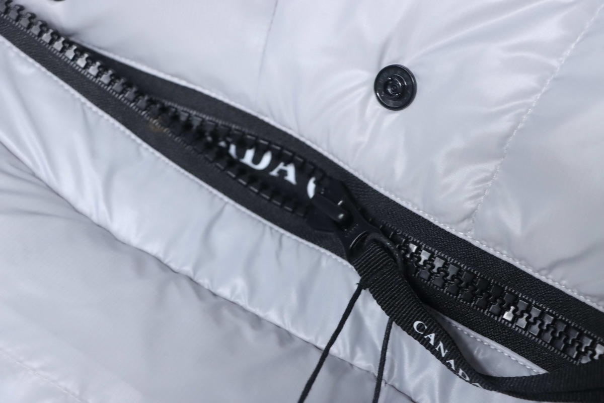 Canada Goose Cypress Cropped Puffer White Gray