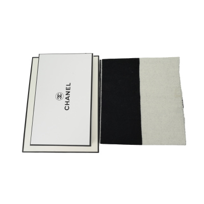 Chanel Cashmere Fringe Scarves Black And White 02