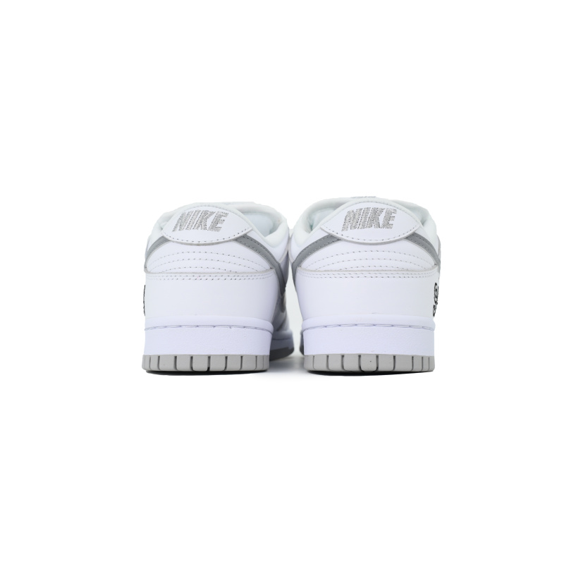 LJR Batch Nike Supreme x Dunk Low SB 'White Metallic Silver' HQ8487-100