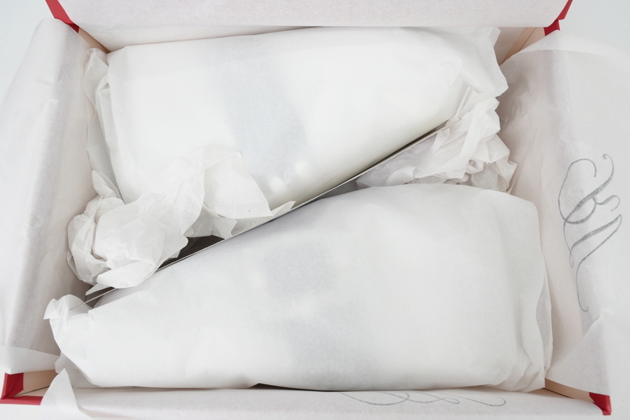 Roger Vivier White And Black Buttons