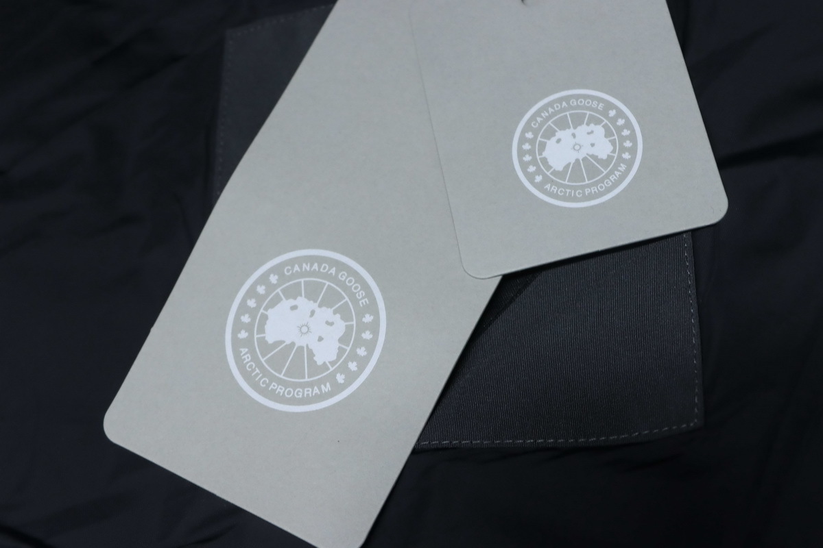 Canada Goose Wyndham Parka Grey Down Jacket