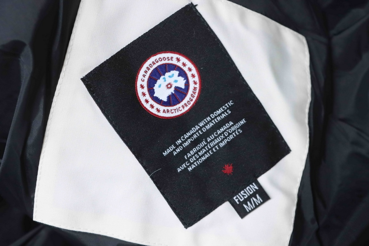 Canada Goose Wyndham Parka White Down Jacket