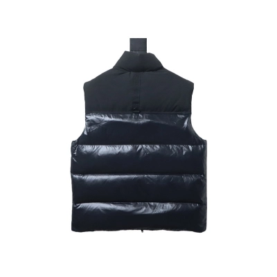 Moose Knuckles Glossy Down Vest Black 02
