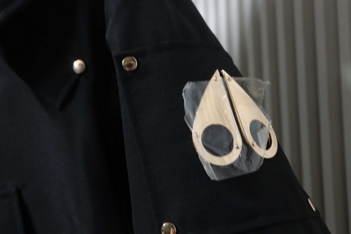 Moose Knuckles Short Bomber Down Jacket #02-Black