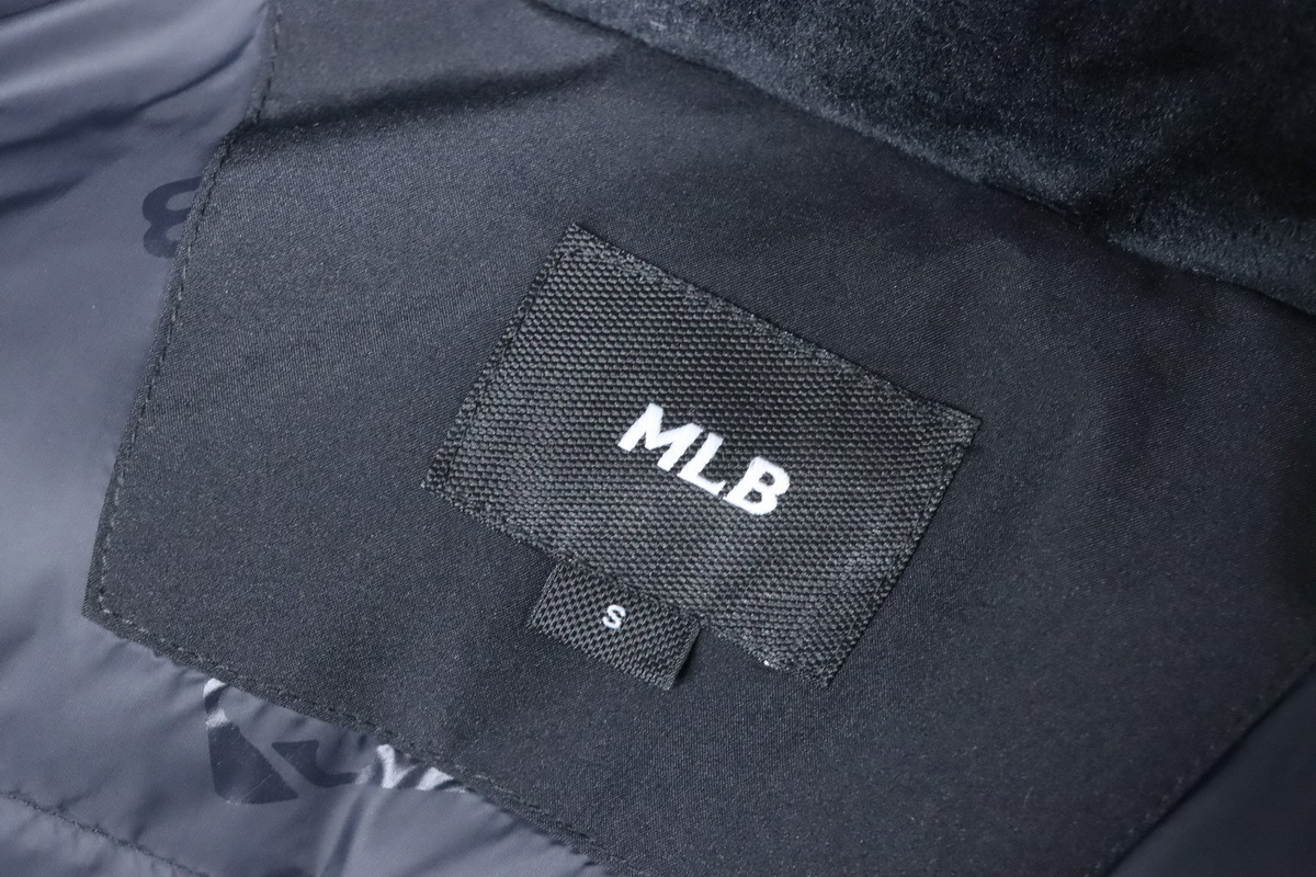  MLB 2nd Generation Black Workwear Down Jacket With Large Fur Collar