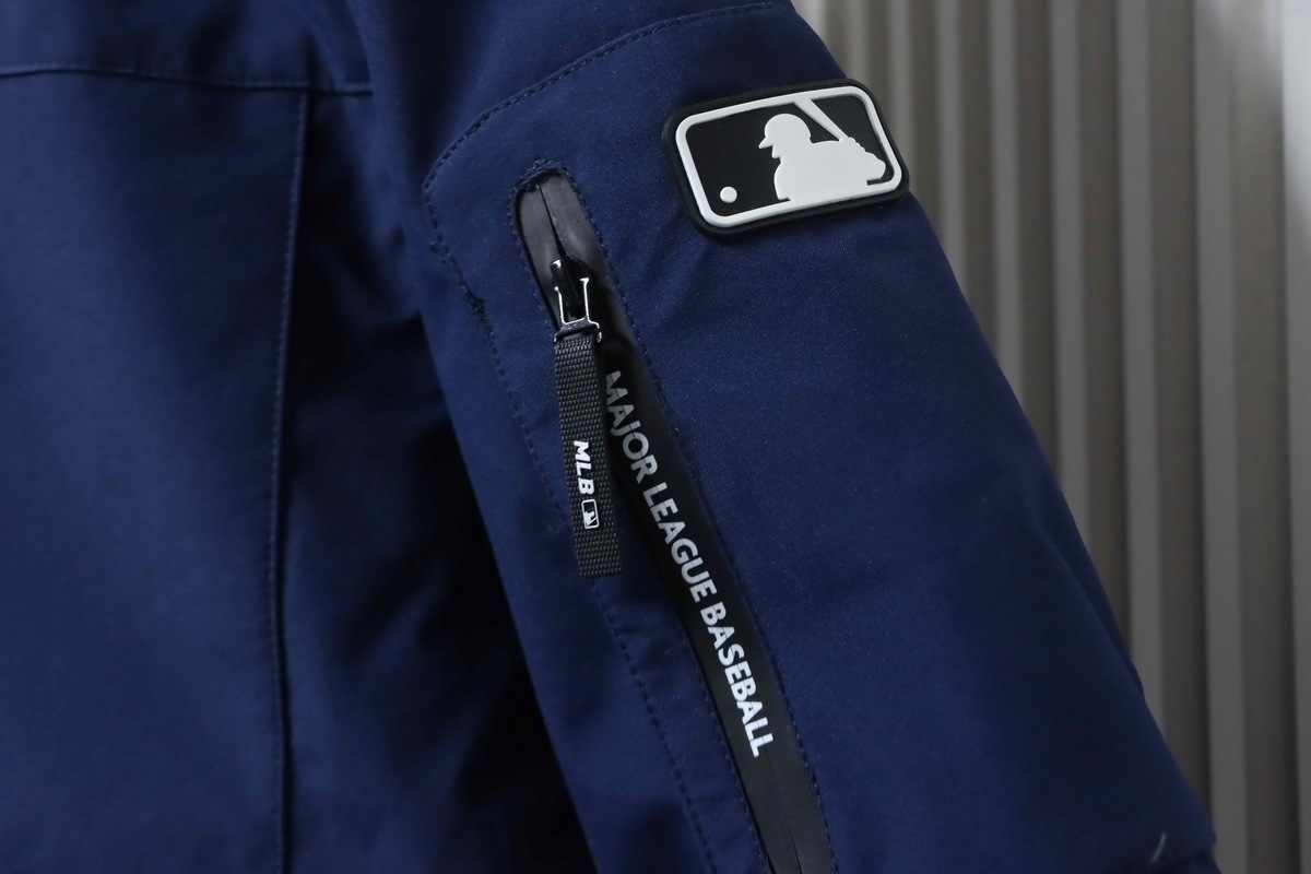 MLB 2nd Generation Blue Workwear Down Jacket With Large Fur Collar