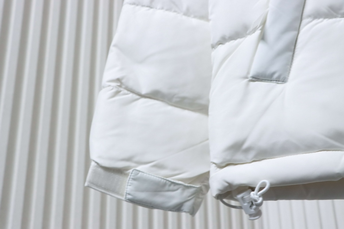 The North Face 1992 Armband 30th Anniversary Limited Edition Down Jacket "Cloud White"