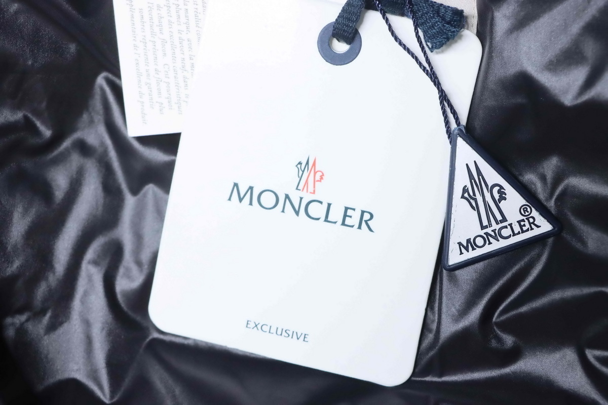 Moncler ‘Year of the Dragon Limited Edition’ Zip-Up Hooded Down Jacket in Black