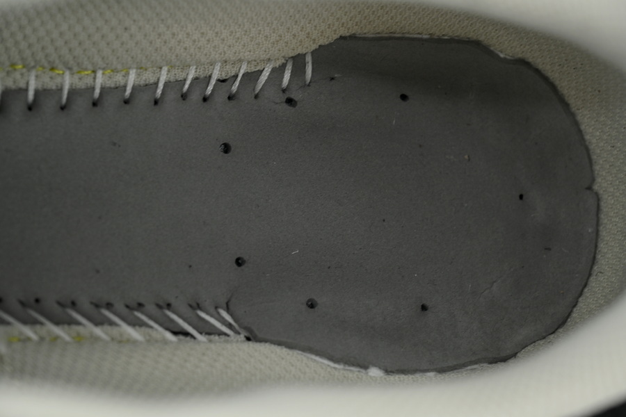 New Balance 204L 'Black Timberwolf' U204LMRA