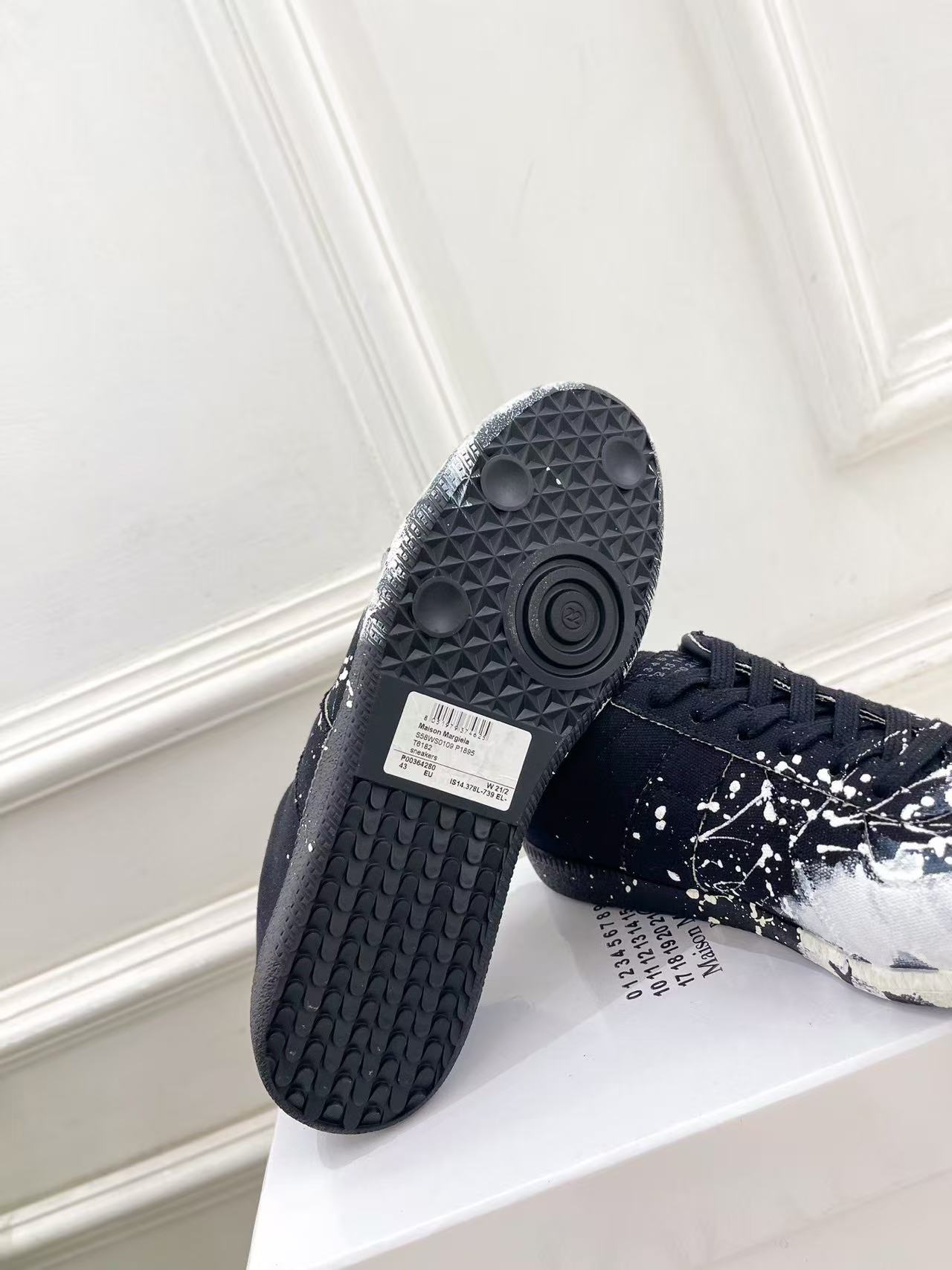 Maison Margiela Replica Paint Splatter Black White PB1231