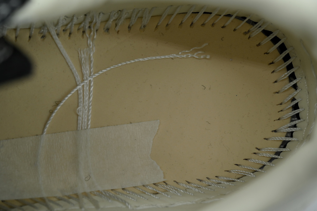 MIHARA YASUHIRO Black And White NO.605