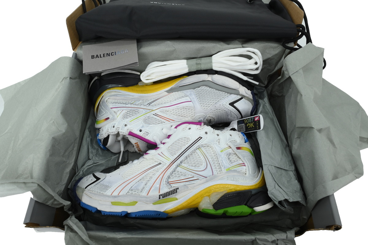 Balenciaga Runner Sneaker Gradient White Gray 772774 WRUNG 9800