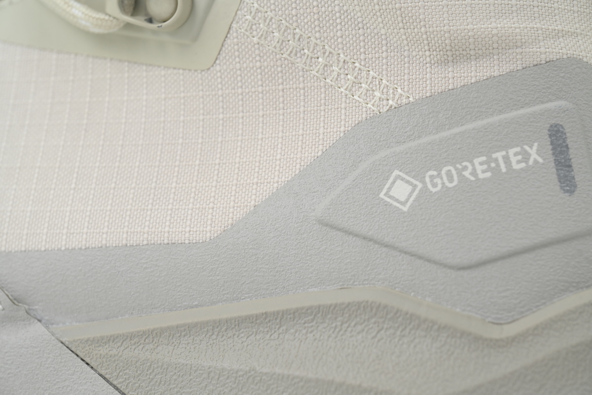 PK God Batch THE NORTH FACE Offtrail Hike GORETEX Moonlight Gray