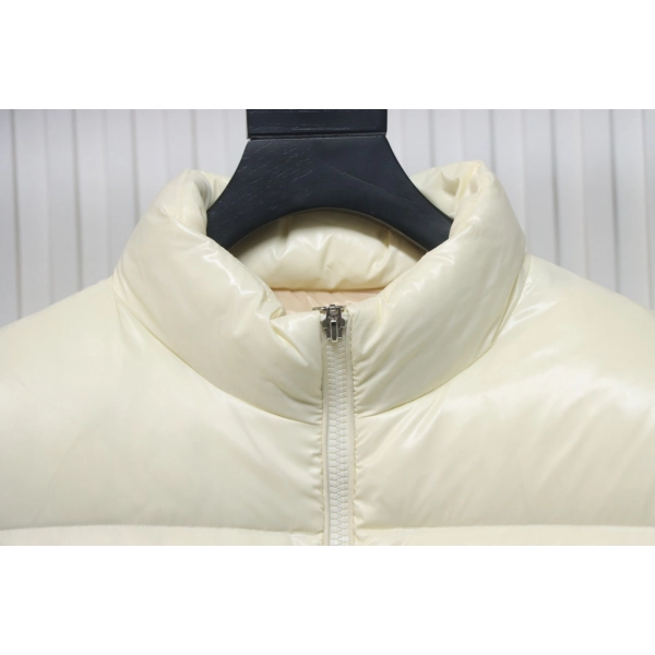 Moncler Abbadia Short Down Jacket White