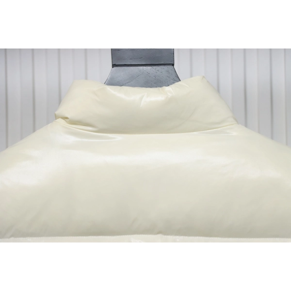 Moncler Abbadia Short Down Jacket White