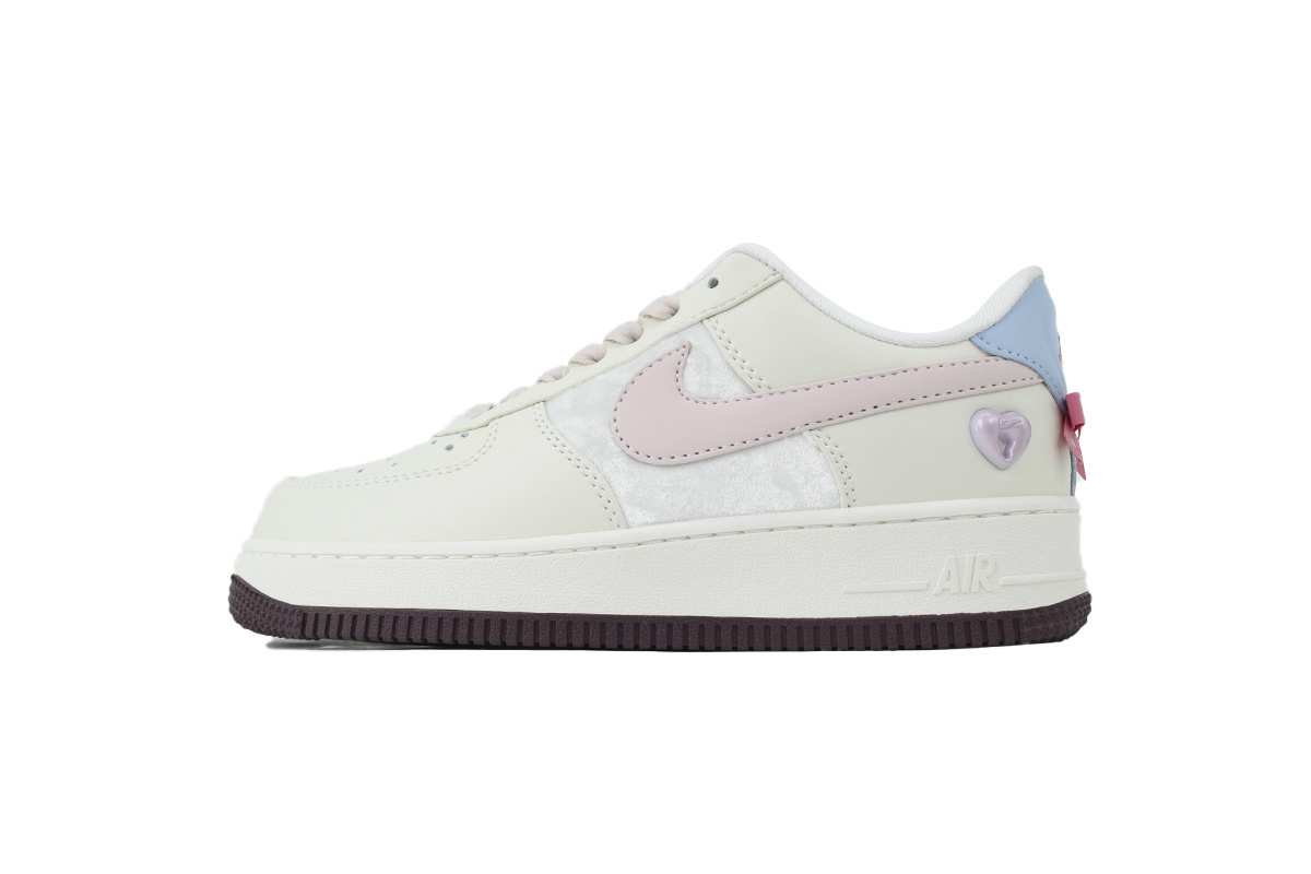 LJR Batch Nike Wmns Air Force 1 'Valentine's Day' 2026 IQ4937-161