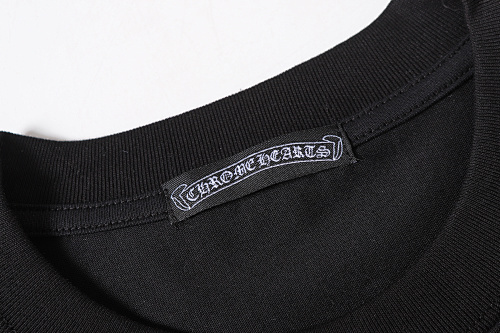 Chrome Hearts Horseshoe Dagger Gradient Logo Tee