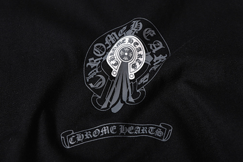 Chrome Hearts Horseshoe Dagger Gradient Logo Tee