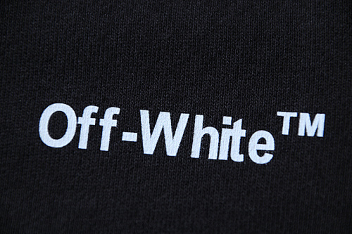 Off White Shorts 1010