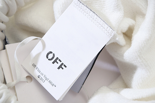 Off White Shorts 1132