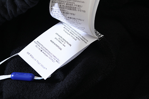 Off White Shorts 1175