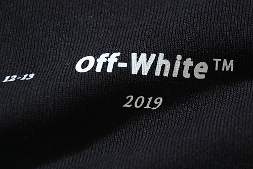 Off White Shorts 1211