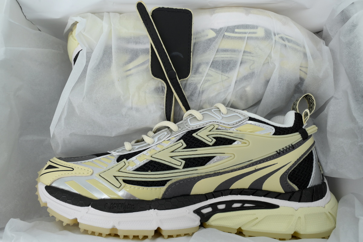 Off White Be Right Back Sneakers Beige Night Light OWIA295S 26FAB003 1087