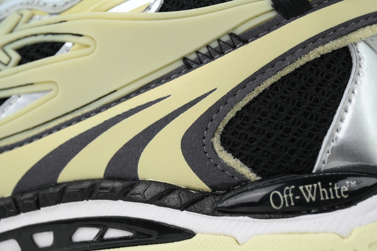 Off White Be Right Back Sneakers Beige Night Light OWIA295S 26FAB003 1087