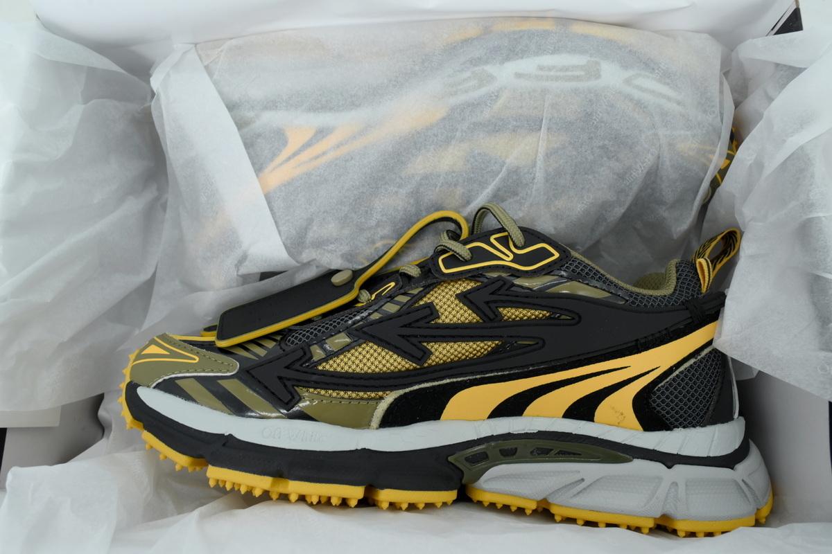 Off White Be Right Back Sneakers Military Green Black OMIA295S 26FAB002