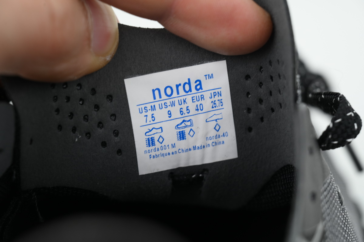 norda 001A G+ SPIKESW BLK