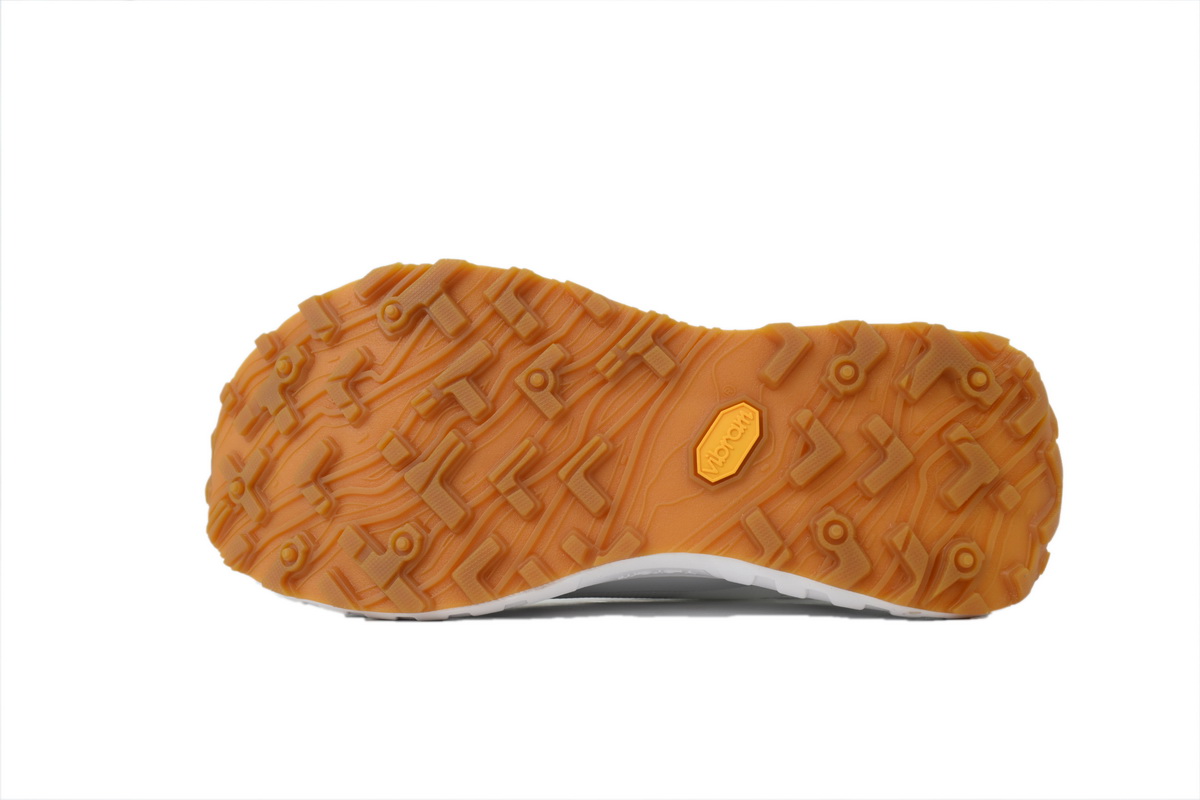norda 001A G+ WHT GUM