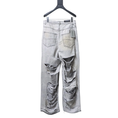 Balenciaga 24FW White Distressed Jeans 01