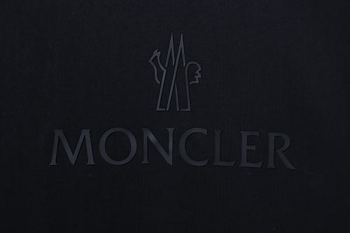 Moncler 26SS Arm Badge T-Shirt Black