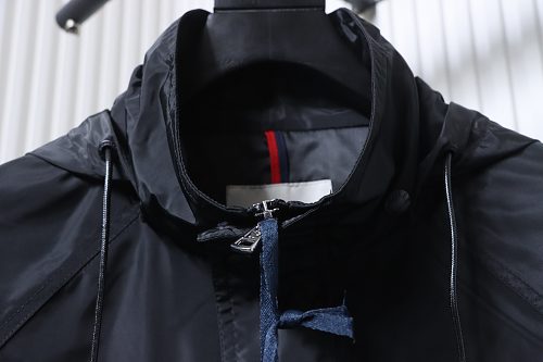 Moncler 26SS Workwear-Style Lightweight Hooded Jacket with Silicone Arm Patch