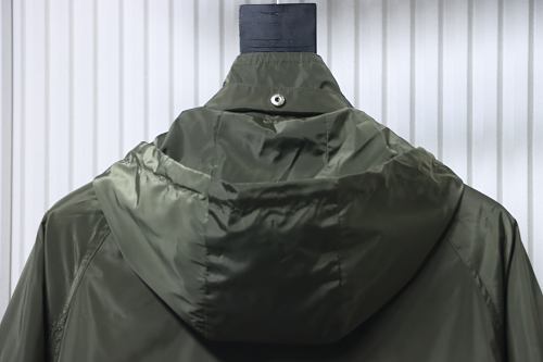 Moncler 26SS Workwear-Style Lightweight Hooded Jacket with Silicone Arm Patch Green