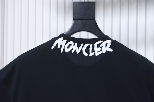 Moncler Large LOGO T-shirt Black