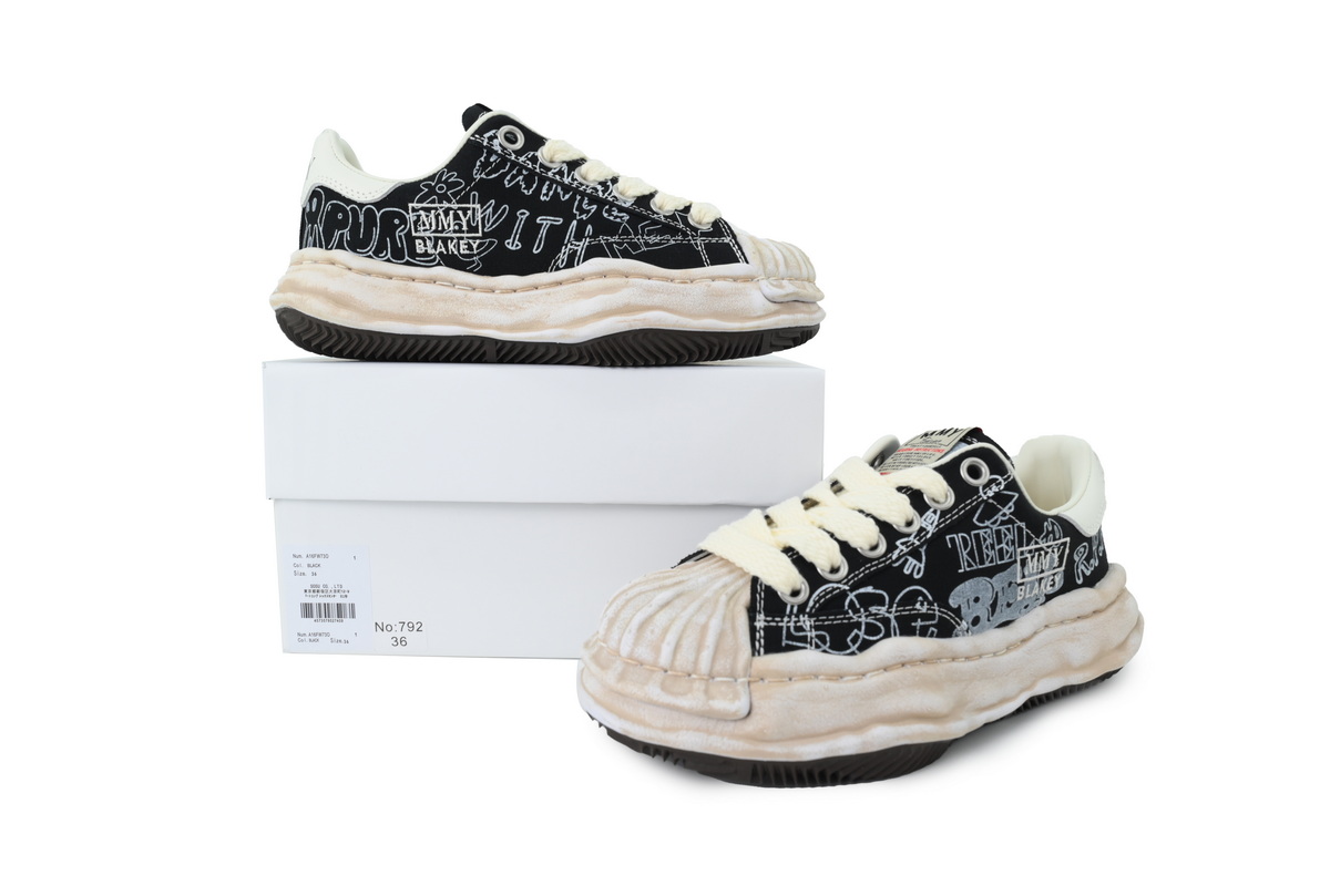 MIHARA YASUHIRO Black NO.792