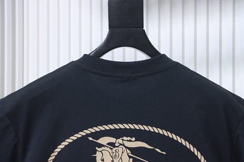 Burberry Back Circle Knight Horse Short-Sleeve T-Shirt