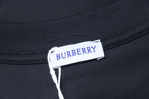 Burberry Back Circle Knight Horse Short-Sleeve T-Shirt